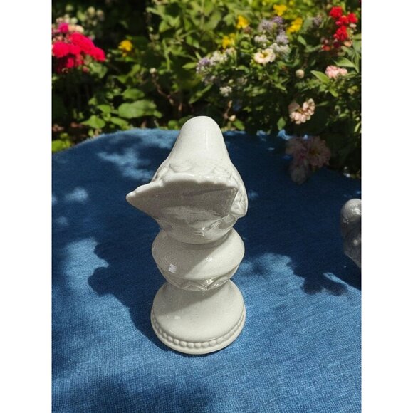 Ceramic Bird Figurine On Pedestal - Picture 4 of 6